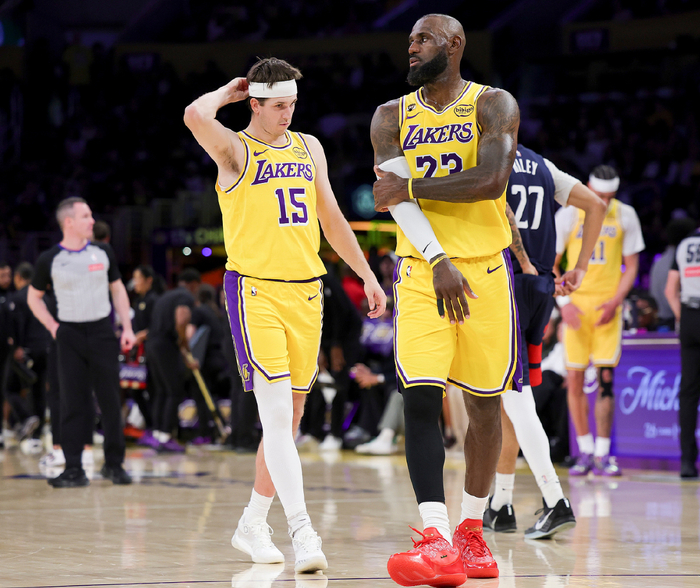 PG模拟器最新版-1228胜场里程碑！41岁勒布朗21+12+10又刷五纪录 有球无球都顶尖|詹姆斯|奇才|湖人|安东尼-戴维斯|奥斯汀·里夫斯_新浪体育_新浪新闻